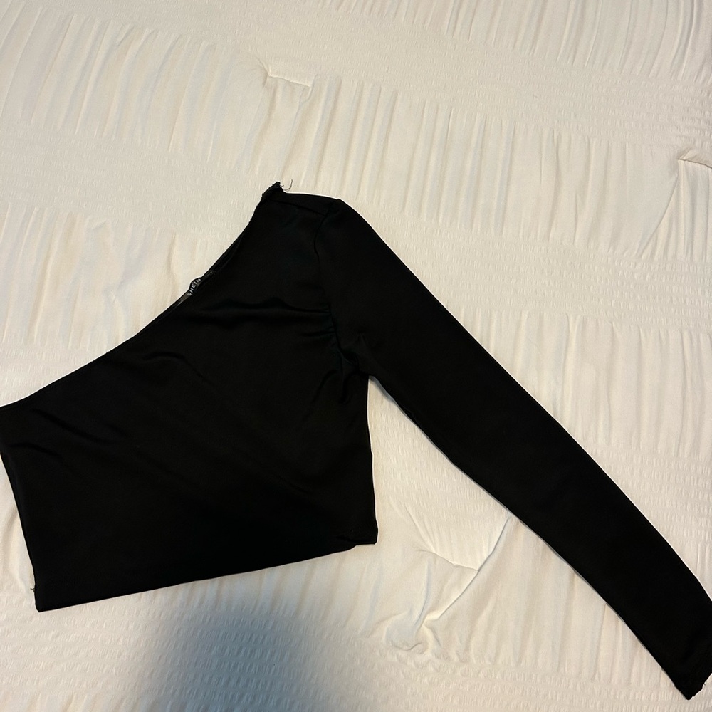 One Shoulder Black Crop Top
